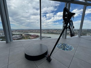 Card image top